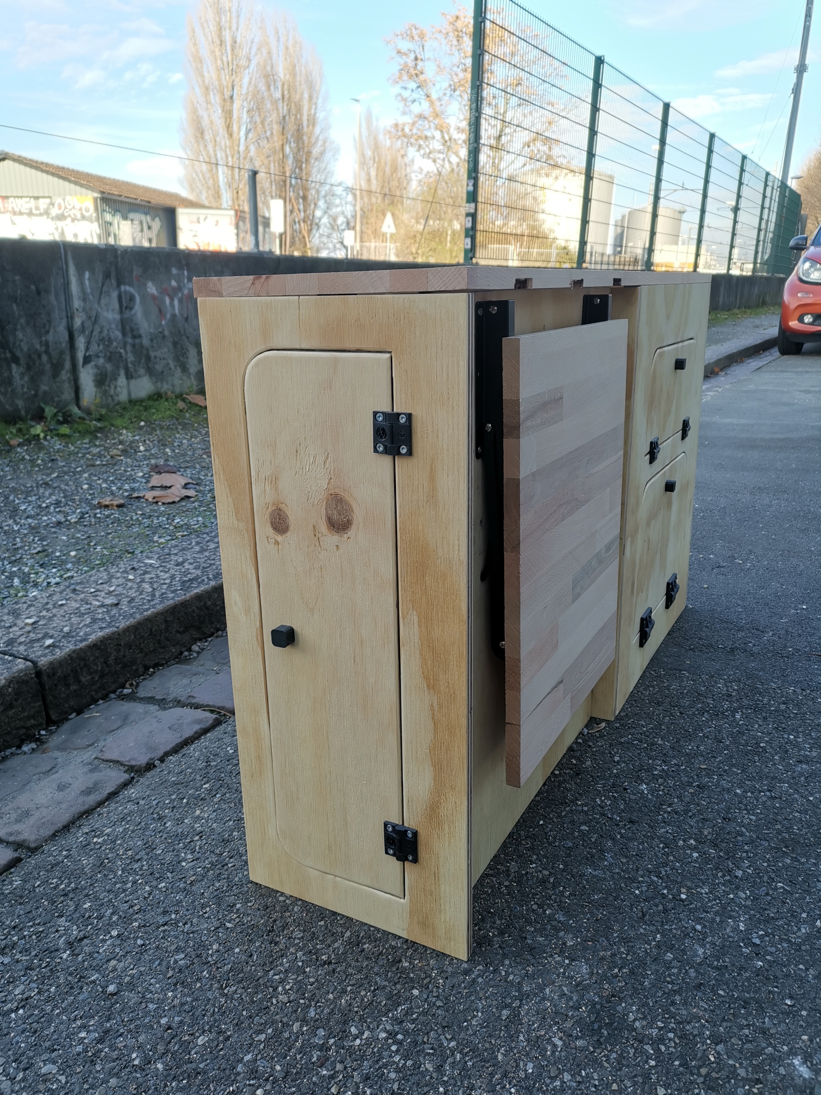 Camper Seitenschrank